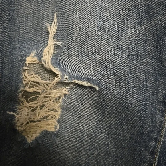 Guess Tomboy Jeans - Picture 4 of 8